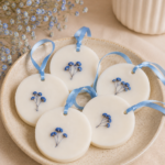 Round Wax Sachet with dried flowers