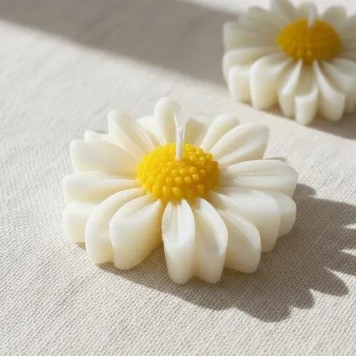 Daisy Candle – Set of 4